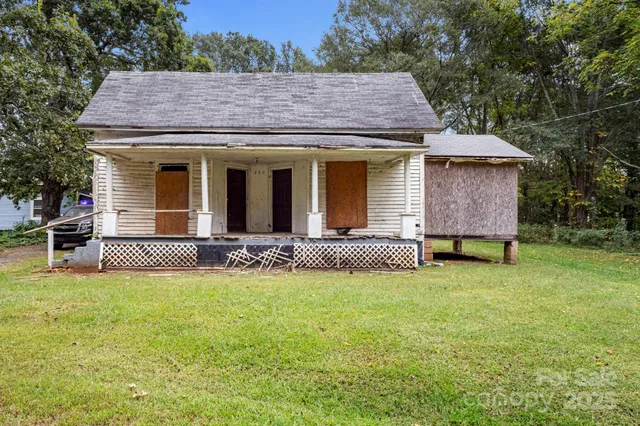 $625,000 | 229 West Liberty Street, Forest City, NC 28043