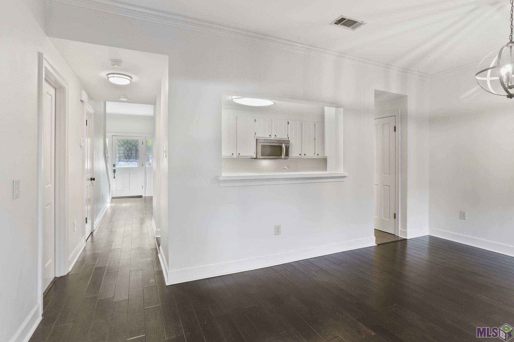 1546 Lobdell Avenue Baton Rouge, LA 70806 - Photo 8 of 12