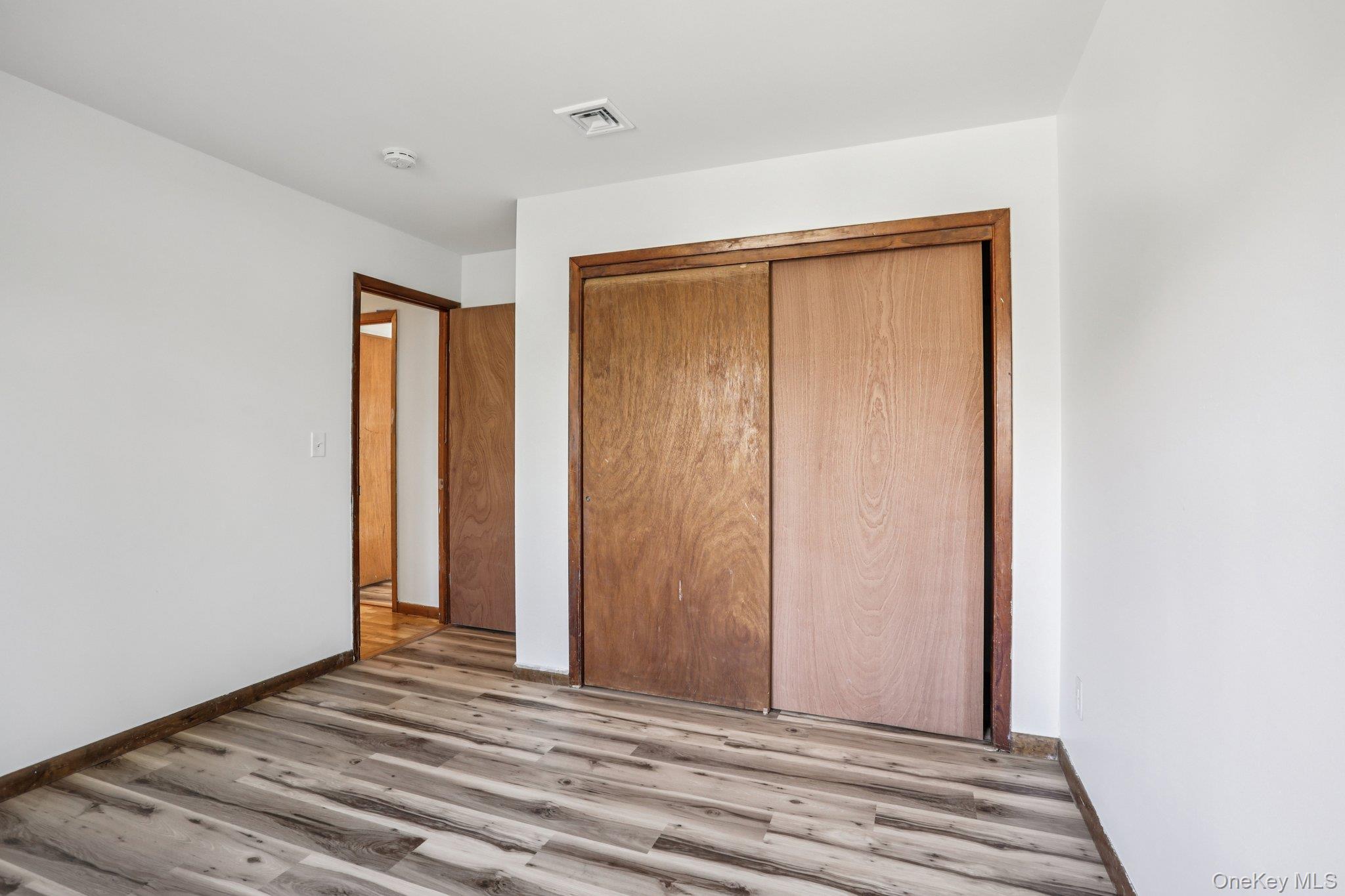 597 Saddle River Road Chestnut Ridge, NY 10952 - Photo 20 of 34