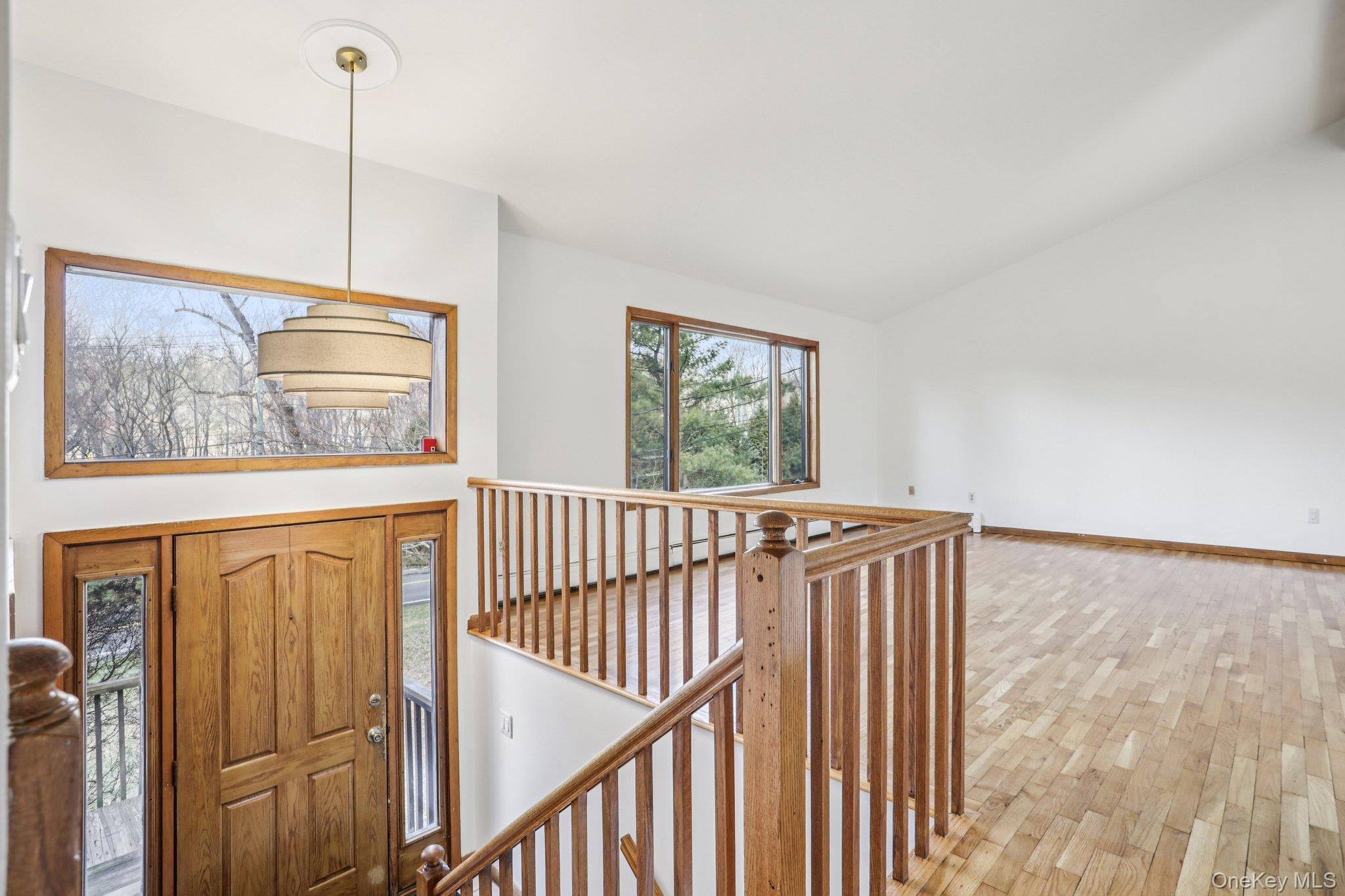 597 Saddle River Road Chestnut Ridge, NY 10952 - Photo 3 of 34