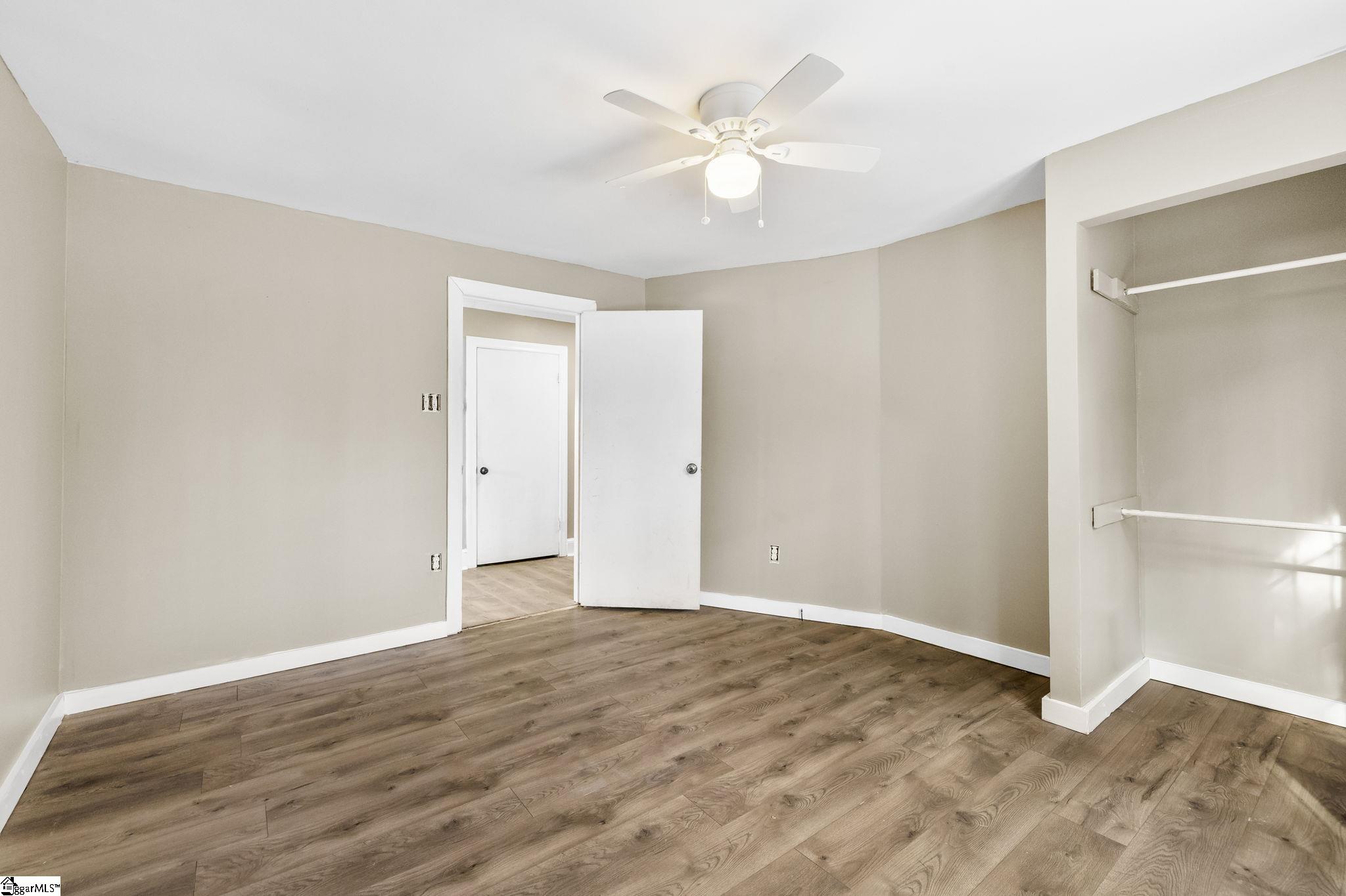 11601 Highway 221 Woodruff, SC 29388 - Photo 13 of 30