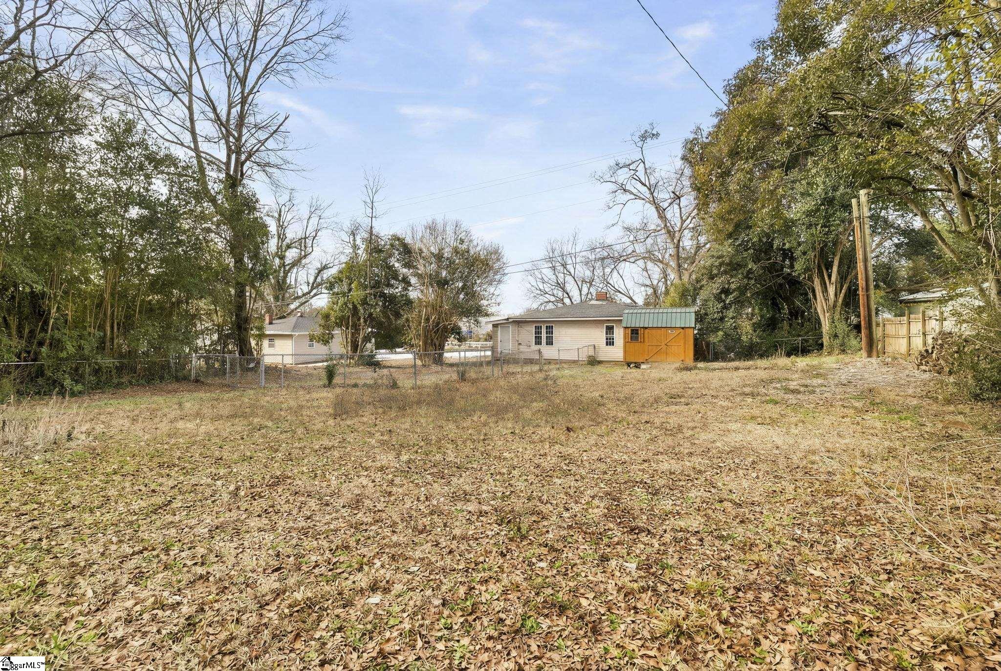 11601 Highway 221 Woodruff, SC 29388 - Photo 22 of 30