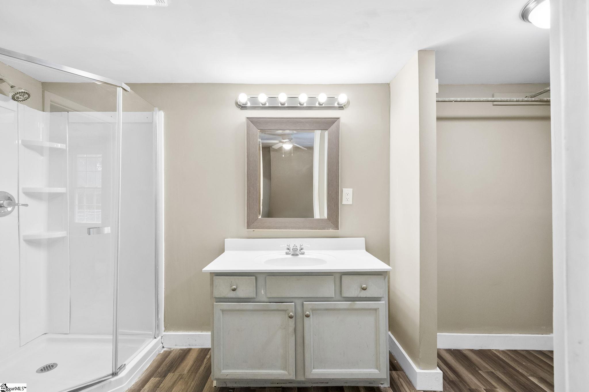 11601 Highway 221 Woodruff, SC 29388 - Photo 29 of 30