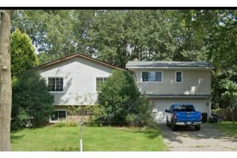 $4,000 | 504 Crestview Drive South, Maplewood, MN 55119