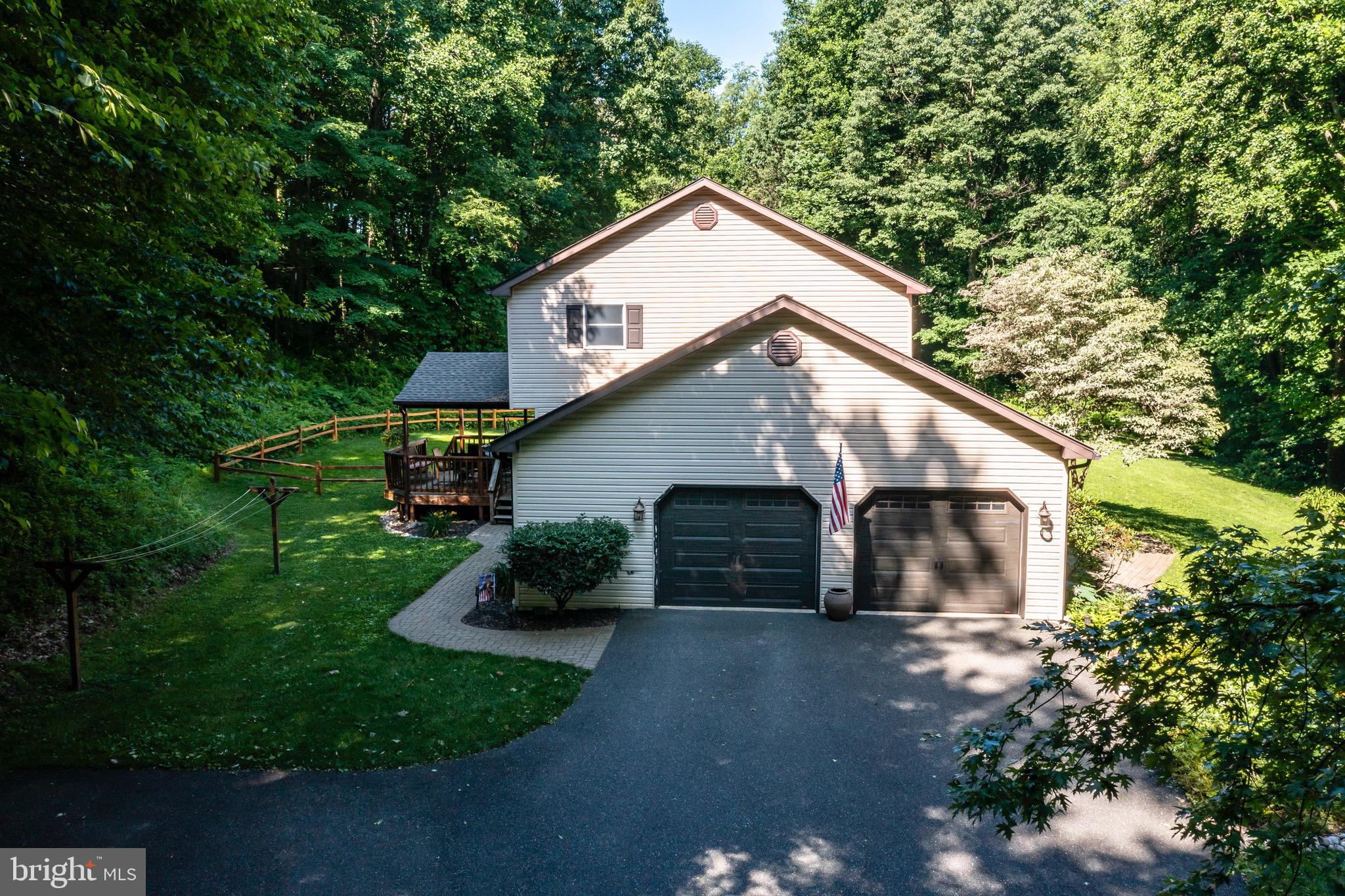 521 Franklin Road Bechtelsville, PA 19505 - Photo 5 of 49 Gallery Image 5