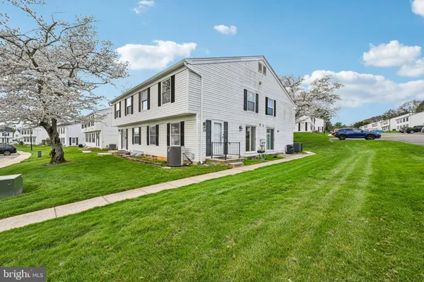 $212,000 | 32 Coliston Road, Unit B, Reisterstown, MD 21136