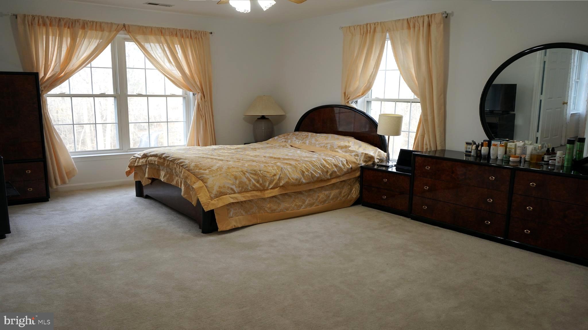 21 Hoy Road Stafford, VA 22556 - Photo 10 of 17 Large Master Bedroom