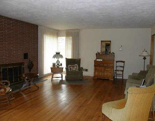 17358 Ireland Road South Bend, IN 46614 - Photo 3 of 12 Gallery Image 3
