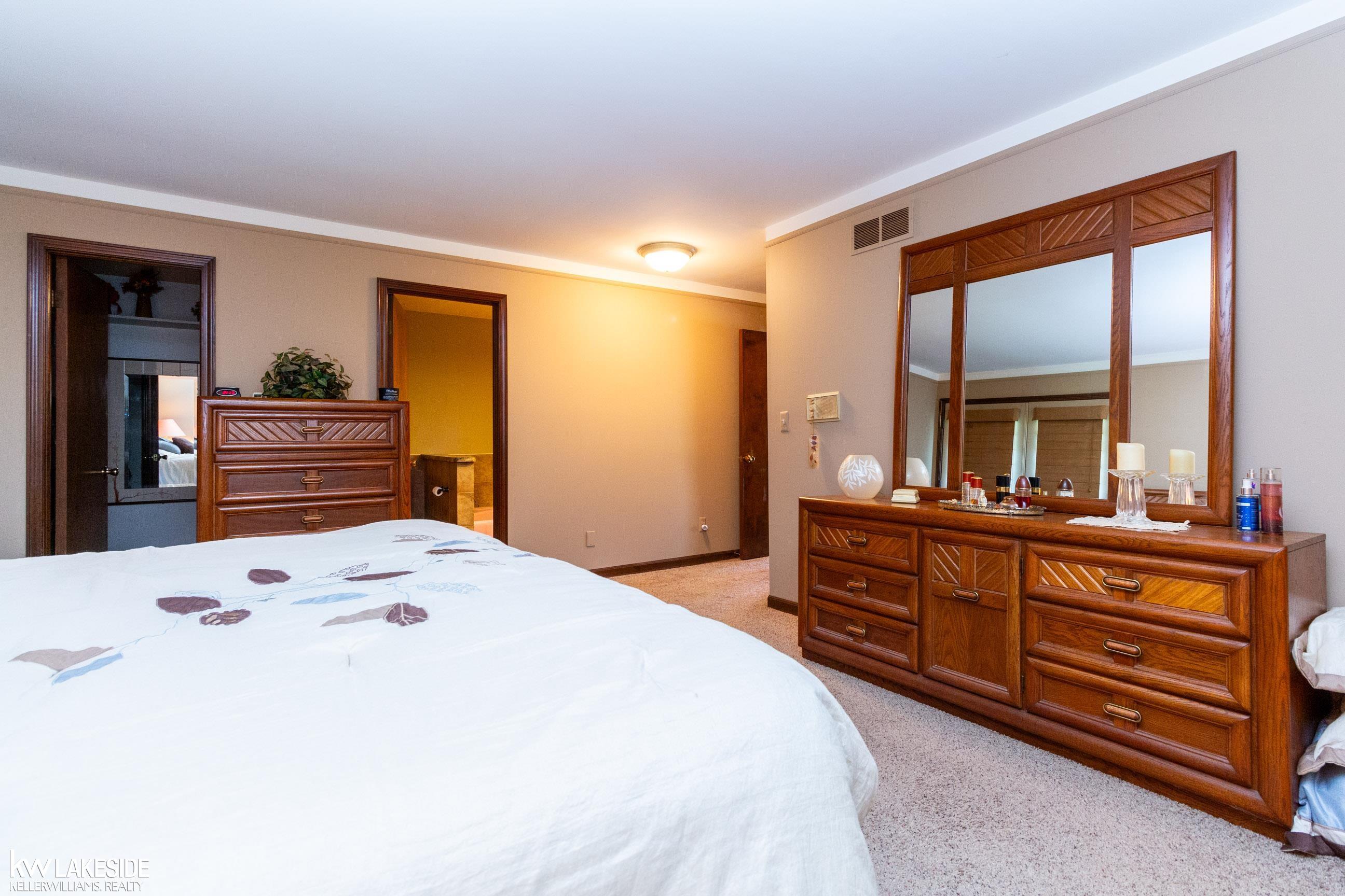 16044 Hough Road Allenton, MI 48002 - Photo 26 of 48 50157279-51612685-061D-4541-BC8F-10FCC454BCB9.JPG