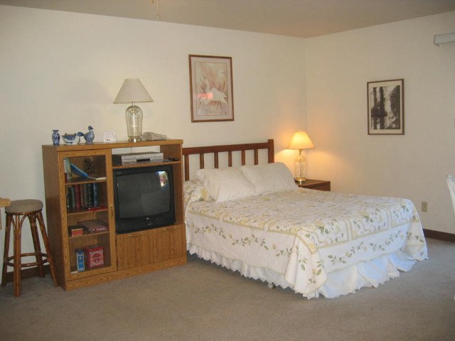 15775 B Donner Pass Road, Unit 213 Truckee, CA 96161 - Photo 7 of 9 Gallery Image 7
