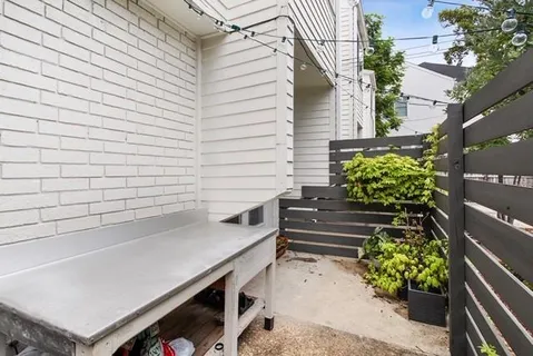 $1,950 | 5421 Constance Street, New Orleans, LA 70115