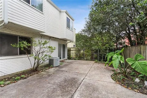 $1,950 | 5421 Constance Street, New Orleans, LA 70115