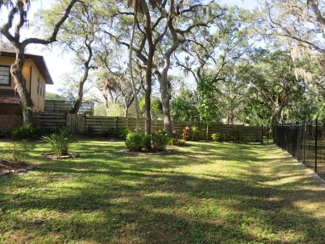 $7,000 | 1024 Tara Vista Drive, Sarasota, FL 34232