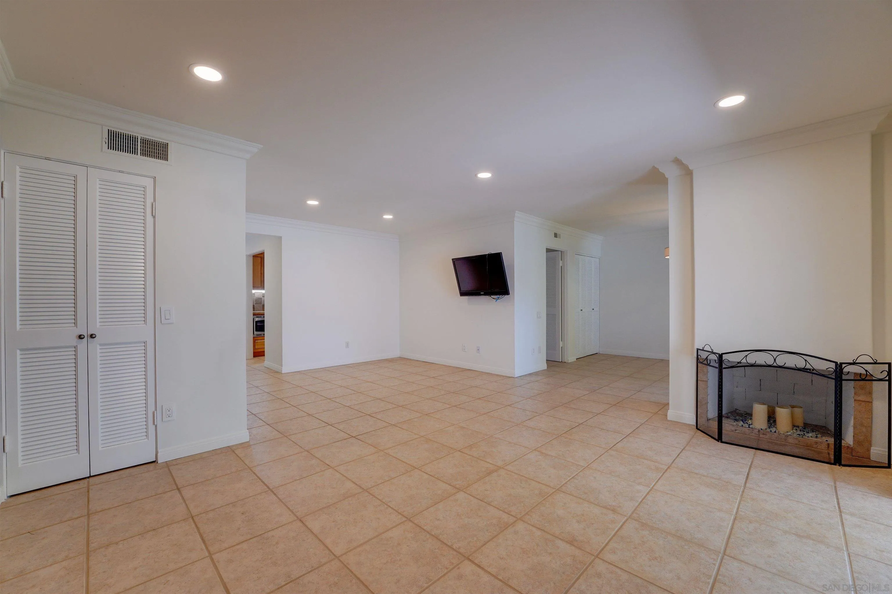 129 Cancha De Golf Rancho Santa Fe, CA 92091 - Photo 10 of 31