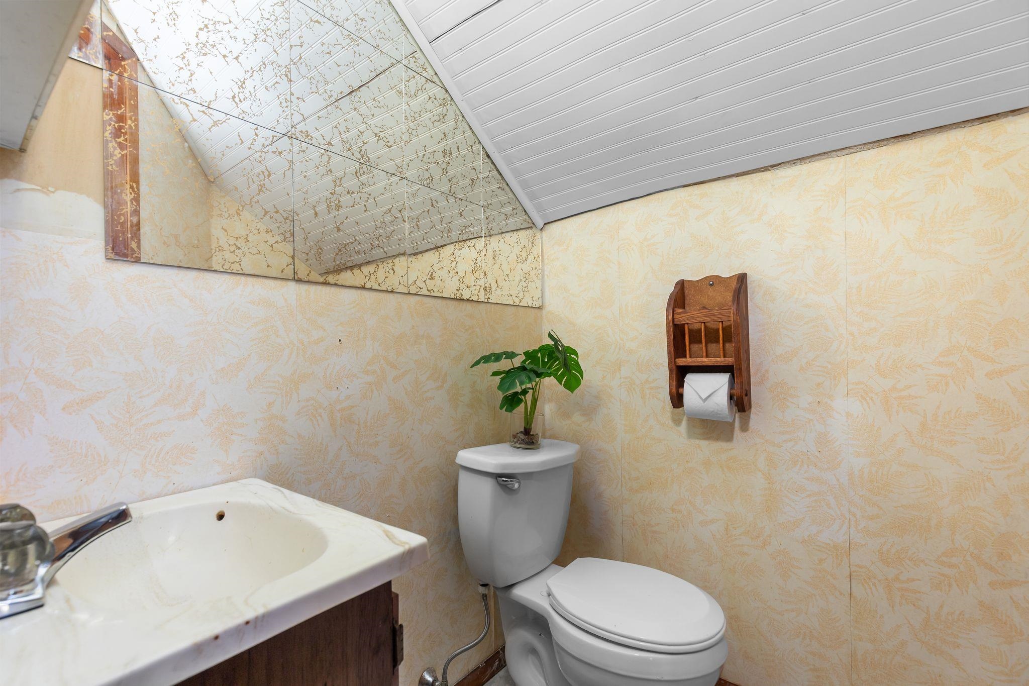 1354 West 2nd Street Appleton, WI 54914 - Photo 32 of 42