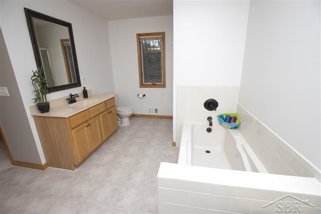 14610 Roe Road Hemlock, MI 48626 - Photo 26 of 83