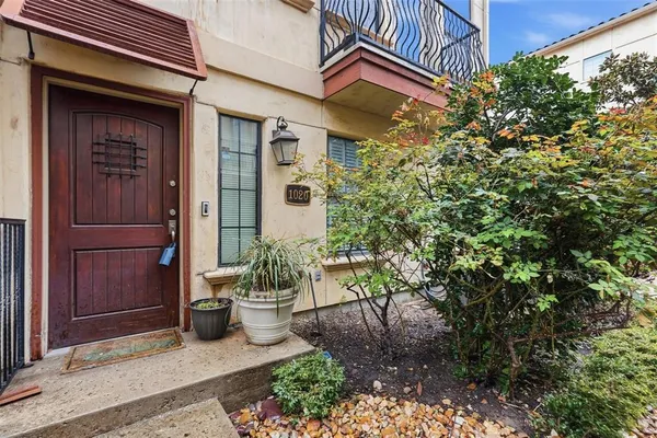 $2,700 | 1020 Pavillion Street, Dallas, TX 75204