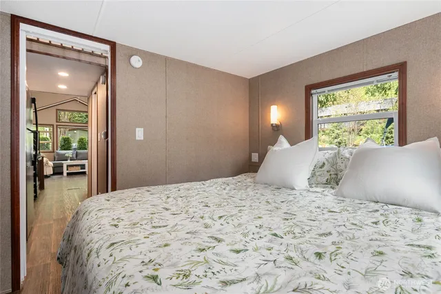 $399,000 | 990 South Lake Whatcom Boulevard, Unit 9, Sedro-Woolley, WA 98284