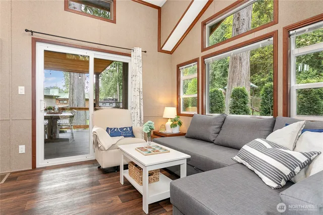 $399,000 | 990 South Lake Whatcom Boulevard, Unit 9, Sedro-Woolley, WA 98284