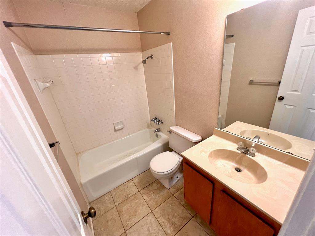 367 Fantail Loop, Unit B Austin, TX 78734 - Photo 16 of 20