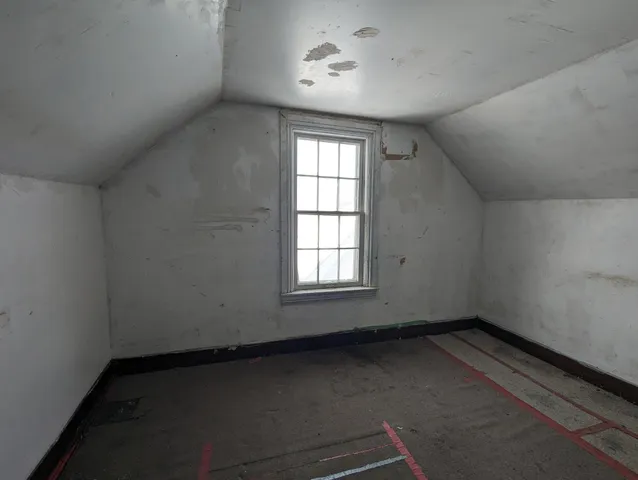 $364,500 | 23 West Acker Street, St. Paul, MN 55117