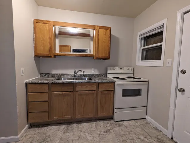 $364,500 | 23 West Acker Street, St. Paul, MN 55117