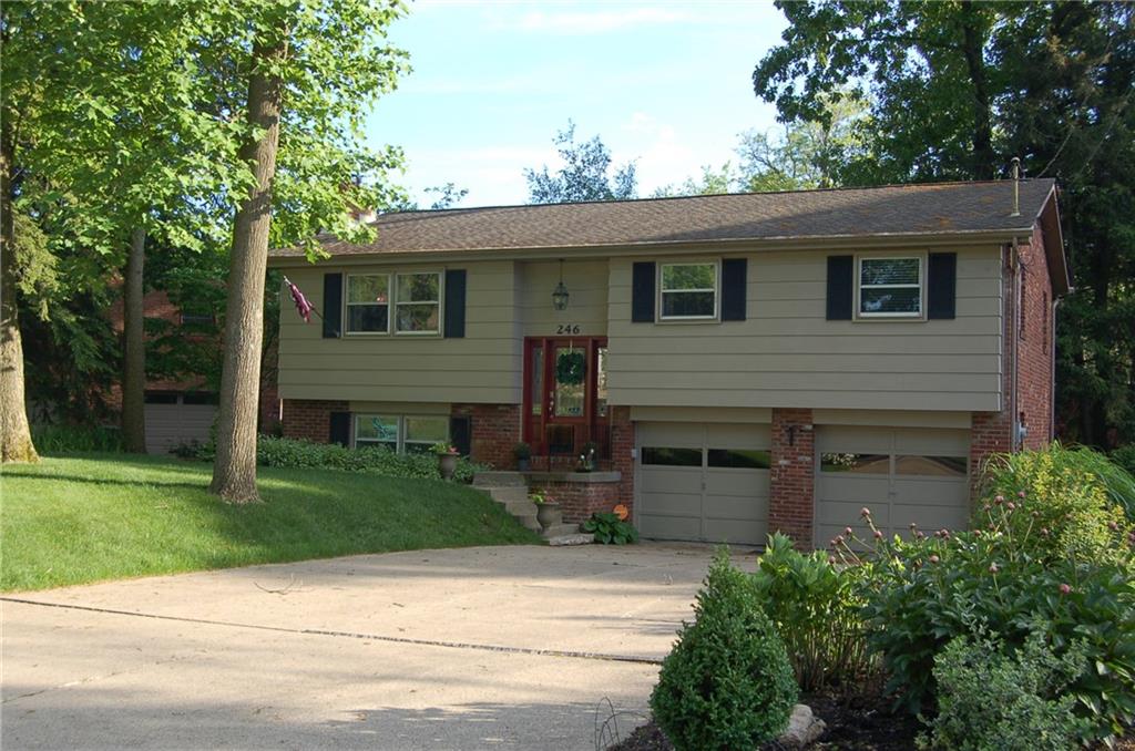 246 Lytton Road Coraopolis, PA 15108 - Photo 2 of 25 Gallery Image 2