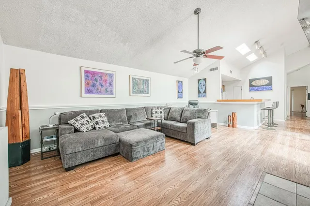 $310,000 | 345 Sylmar Avenue, Clovis, CA 93612