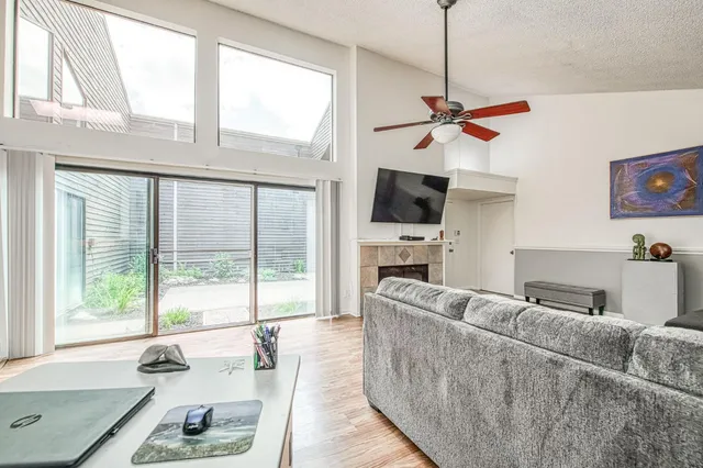 $310,000 | 345 Sylmar Avenue, Clovis, CA 93612