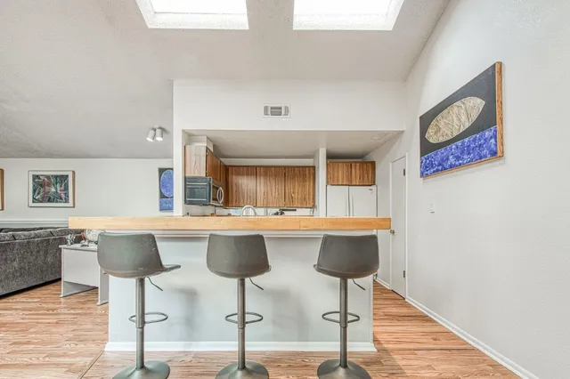 $310,000 | 345 Sylmar Avenue, Clovis, CA 93612