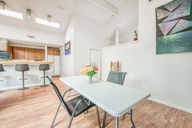 $310,000 | 345 Sylmar Avenue, Clovis, CA 93612