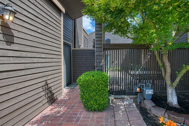 $310,000 | 345 Sylmar Avenue, Clovis, CA 93612