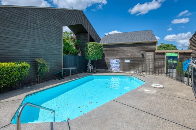 $310,000 | 345 Sylmar Avenue, Clovis, CA 93612