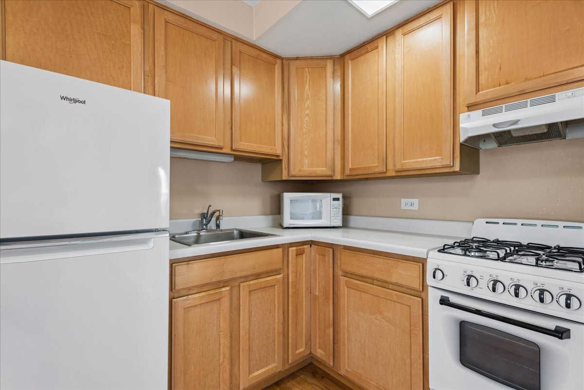 1318 Gamon Road Wheaton, IL 60189 - Photo 18 of 35