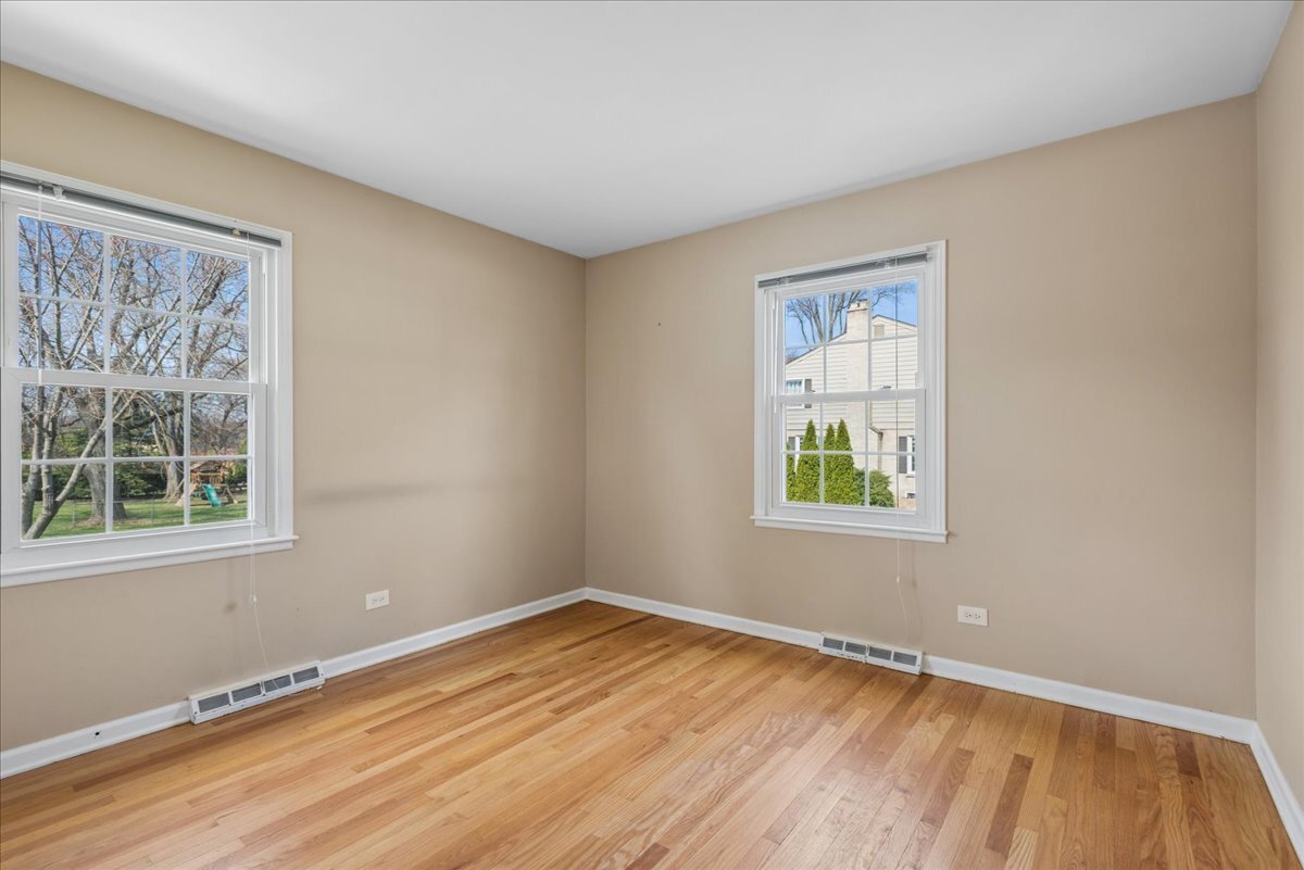 1318 Gamon Road Wheaton, IL 60189 - Photo 19 of 35