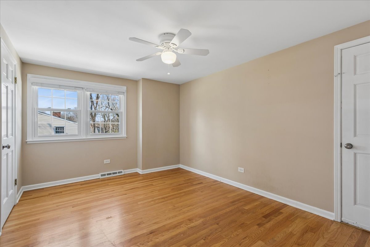 1318 Gamon Road Wheaton, IL 60189 - Photo 24 of 35