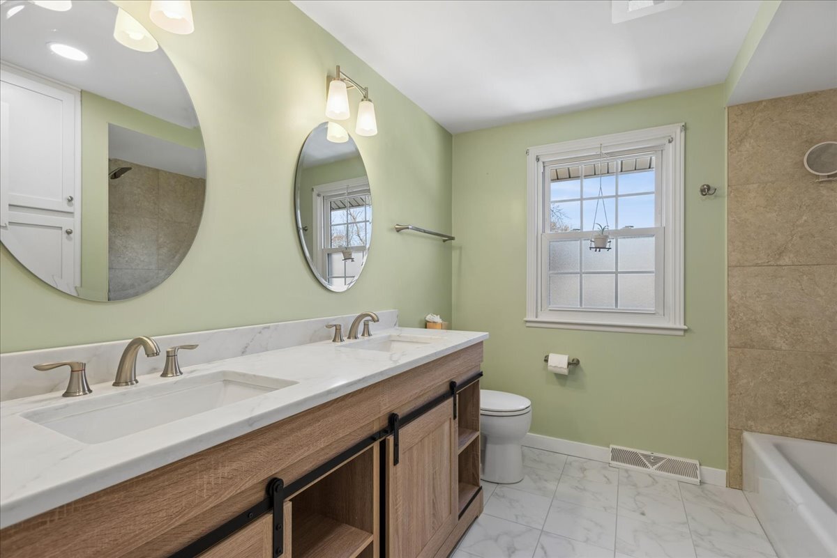 1318 Gamon Road Wheaton, IL 60189 - Photo 26 of 35