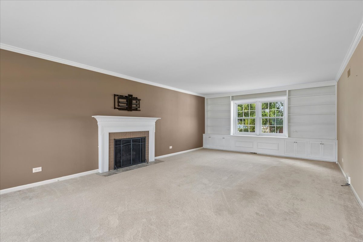 1318 Gamon Road Wheaton, IL 60189 - Photo 4 of 35