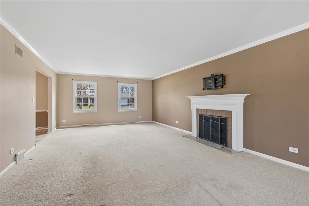 1318 Gamon Road Wheaton, IL 60189 - Photo 5 of 35