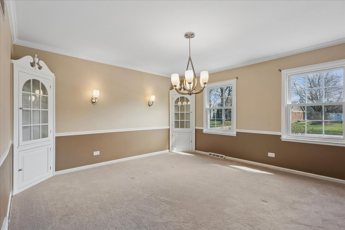 1318 Gamon Road Wheaton, IL 60189 - Photo 7 of 35