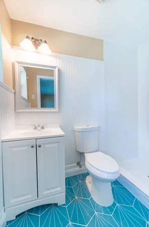 $1,300 | 2566 Northeast Hickory Avenue, Unit A EFFICIENCY, Jensen Beach, FL 34957