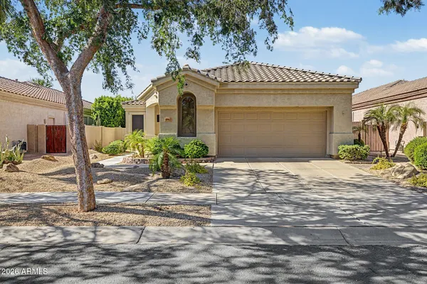 $643,999 | 6962 West Rose Garden Lane, Glendale, AZ 85308