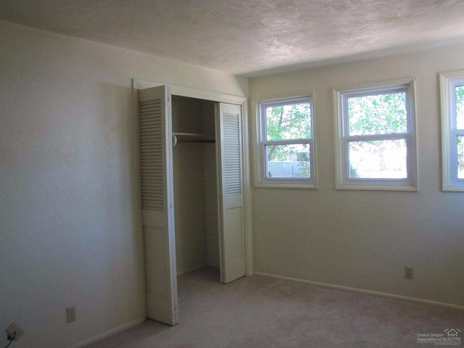 1232 Northwest Rimrock Drive Redmond, OR 97756 - Photo 16 of 24 Additional Photo