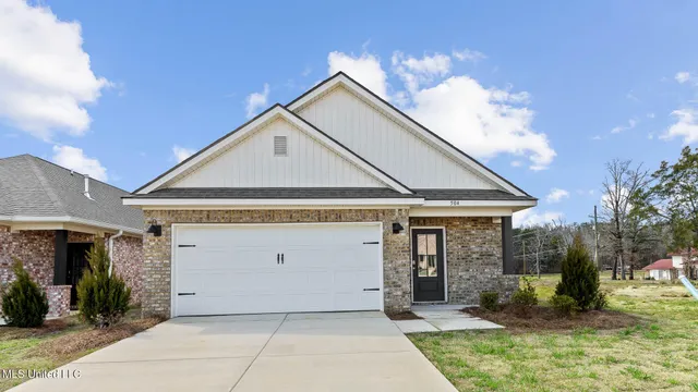 $267,900 | 513 Vista Pointe Drive, Pearl, MS 39208