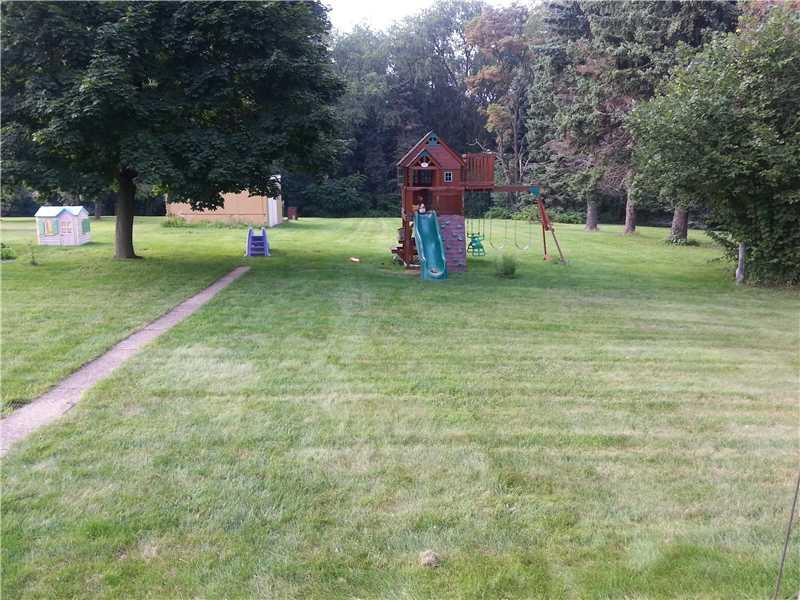 3530 Tuscarawas Road Beaver, PA 15009 - Photo 10 of 10 Yard/Garden.