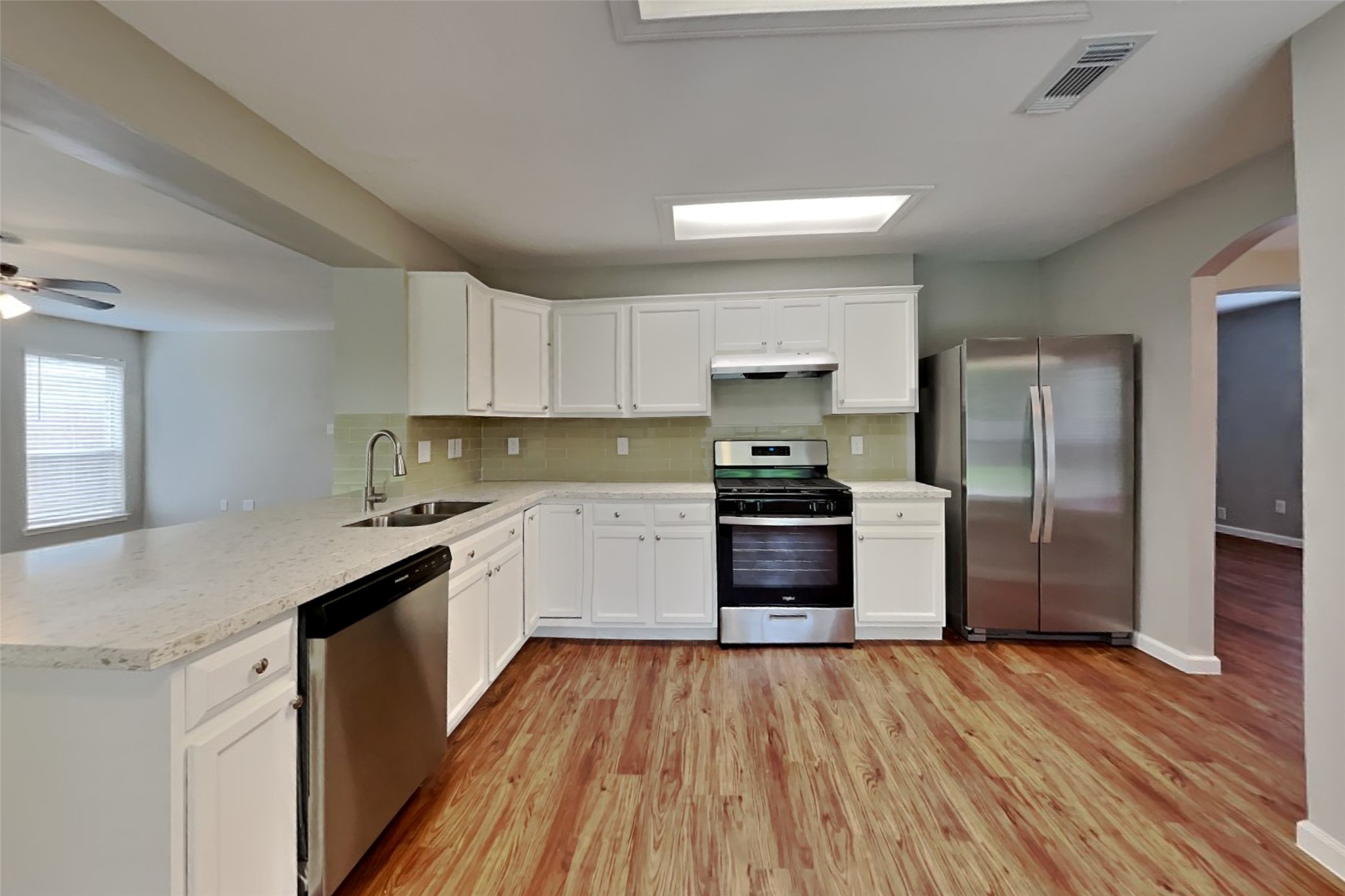 1427 Redwood Village Circle Spring, TX 77386 - Photo 7 of 22