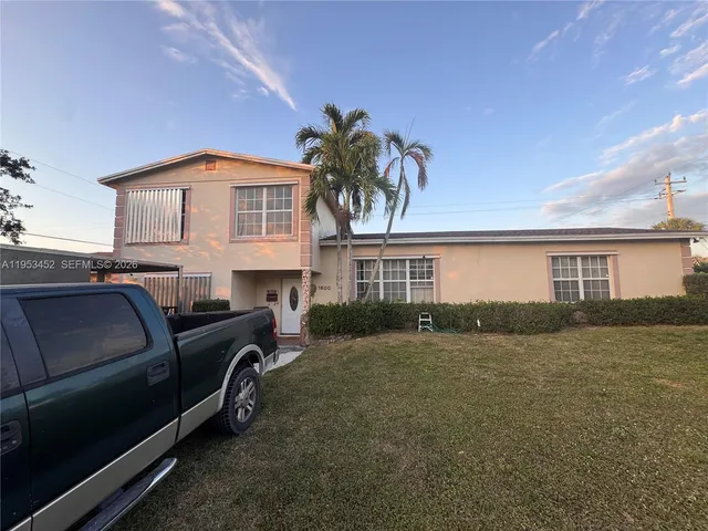 $349,000 | 1600 West 32nd Street, Riviera Beach, FL 33404