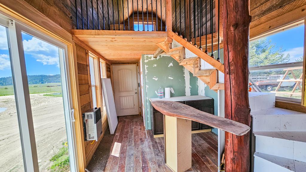 101 Sixty Lane Cascade, ID 83611 - Photo 9 of 52