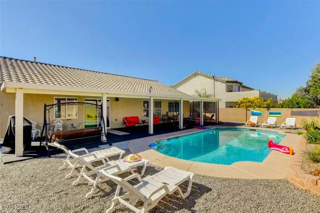 $2,600 | 6524 New Brunswick Avenue, Las Vegas, NV 89110