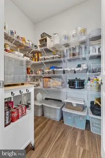 $495,000 | 672 Mayfield Fls Drive, Newark, DE 19702